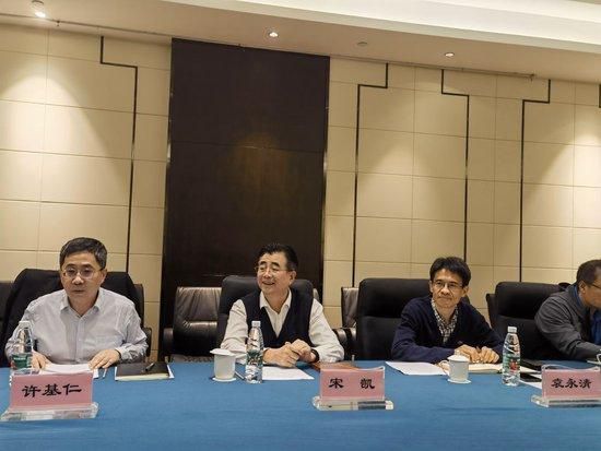 亚洲第一区在线观看