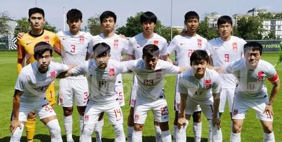 国产操穴