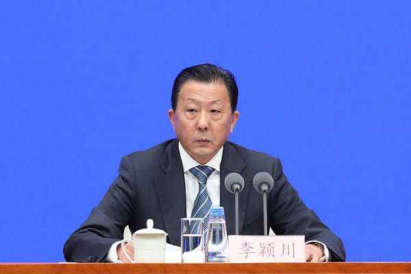 镜中佳人