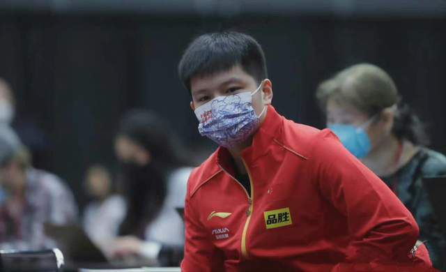 狠狠色噜噜综合社区