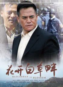 疯狂男男四p群体交乱视频